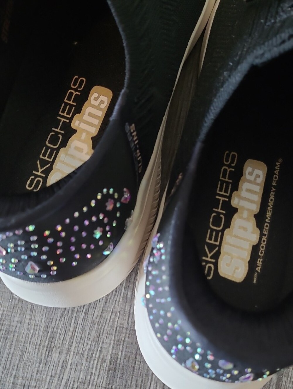 Skechers Women's Black Bling Slip-ins On Knit Sz Women's 10 Off White Soles - Picture 5 of 8